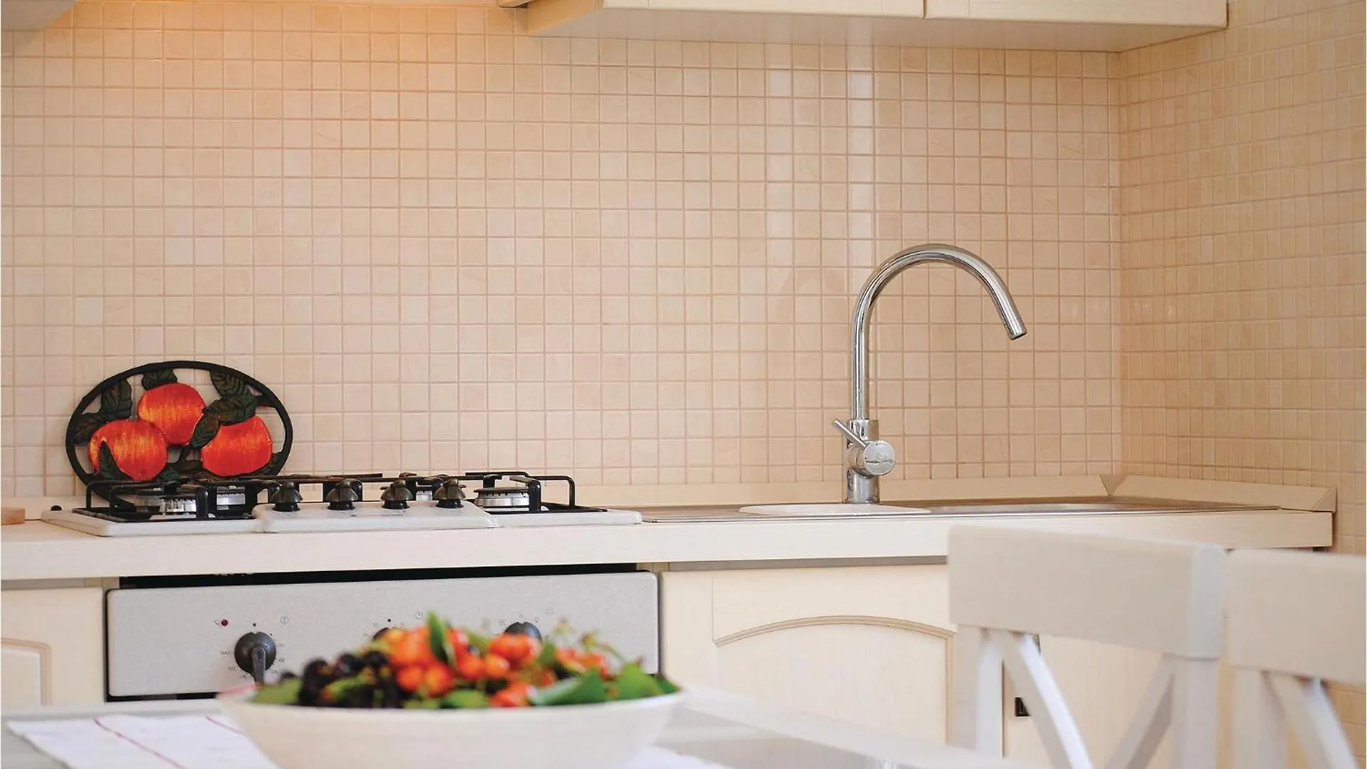 4 Bedroom Stunning Home In Kastel Novi Kastela Holiday home